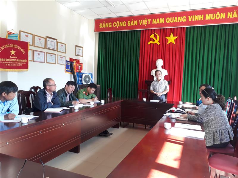 Ban Dân vận Tỉnh ủy Lâm Đồng làm việc với Khối dân vận xã Tà Nung về mô hình Khéo trong vận động nhân dân làm đường giao thông nông thôn