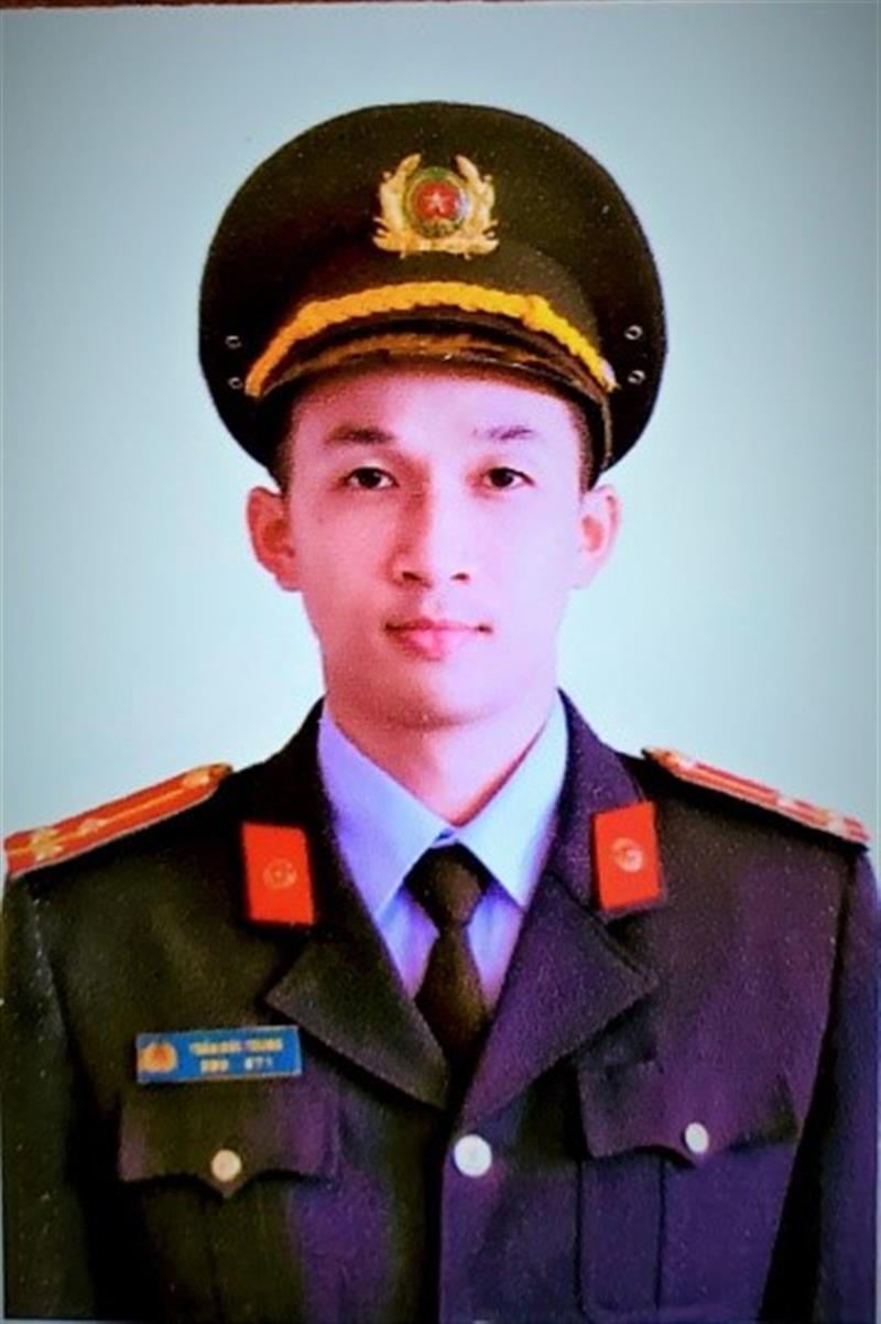 Thượng uý Trần Đức Trung - Bí thư Chi đoàn Thanh niên Hồ Chí Minh Công an tỉnh Lâm Đồng