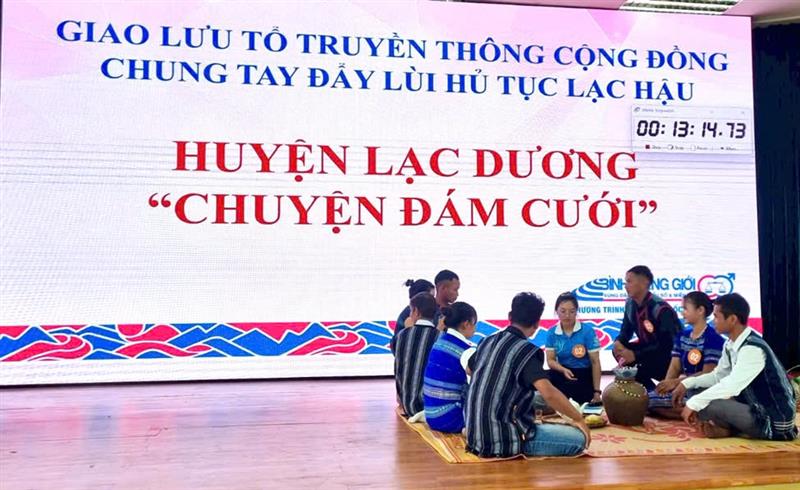 Phần thi Tiểu phẩm tuyên truyền của Tổ truyền thông cộng đồng đến từ huyện Lạc Dương