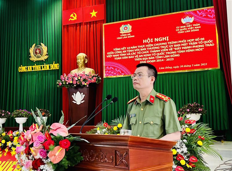 Đại tá Nguyễn Thế Chi – Phó Cục trưởng Cục Xây dựng Phong trào bảo vệ an ninh Tổ quốc phát biểu chỉ đạo tại Hội nghị.