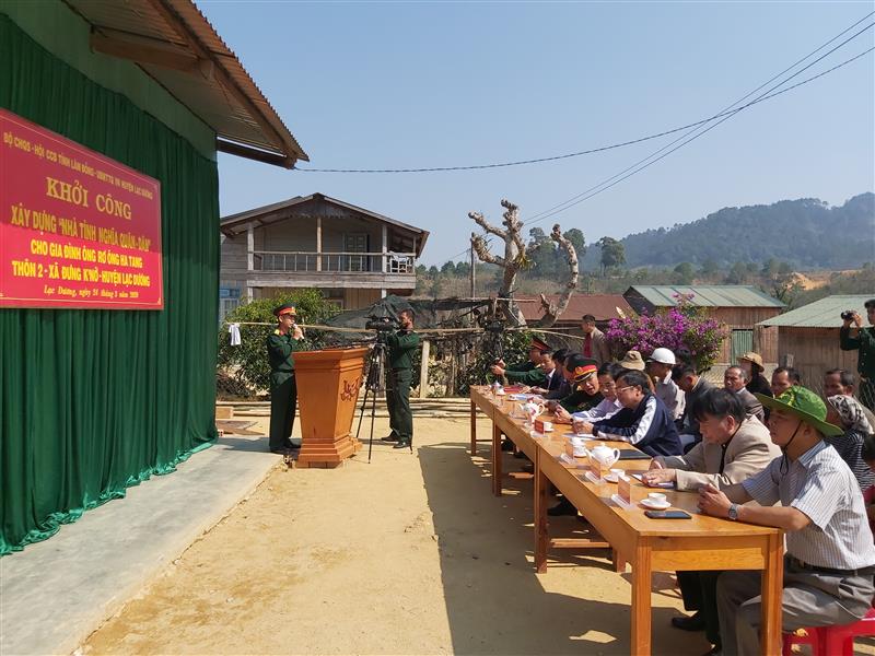 Lễ Khởi công xây dựng nhà Nghĩa tình Quân - Dân tại xã Đưng K' Nớ, huyện Lạc Dương