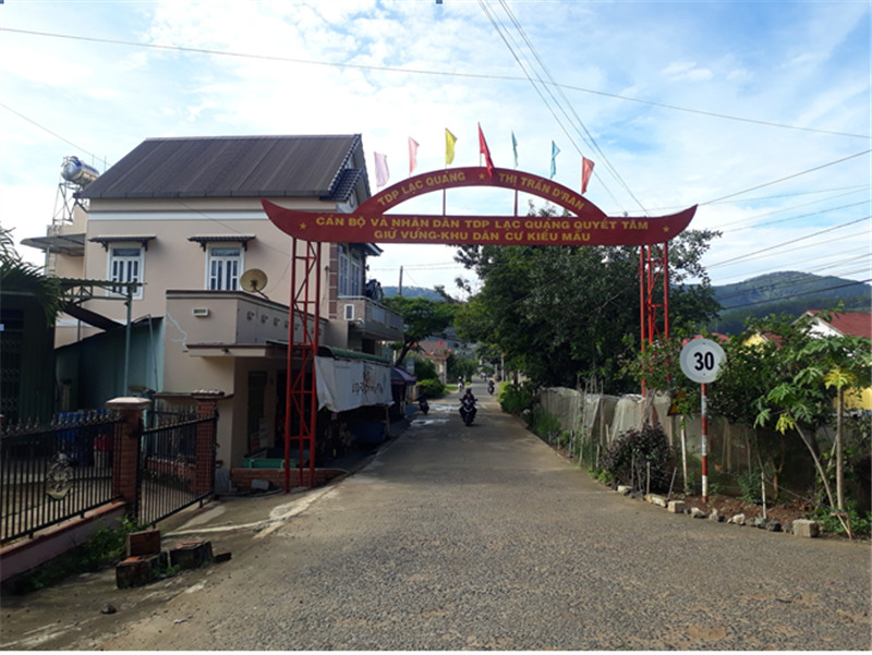 Một góc khu dân cư Lạc Quảng, thị trấn Đ Ran